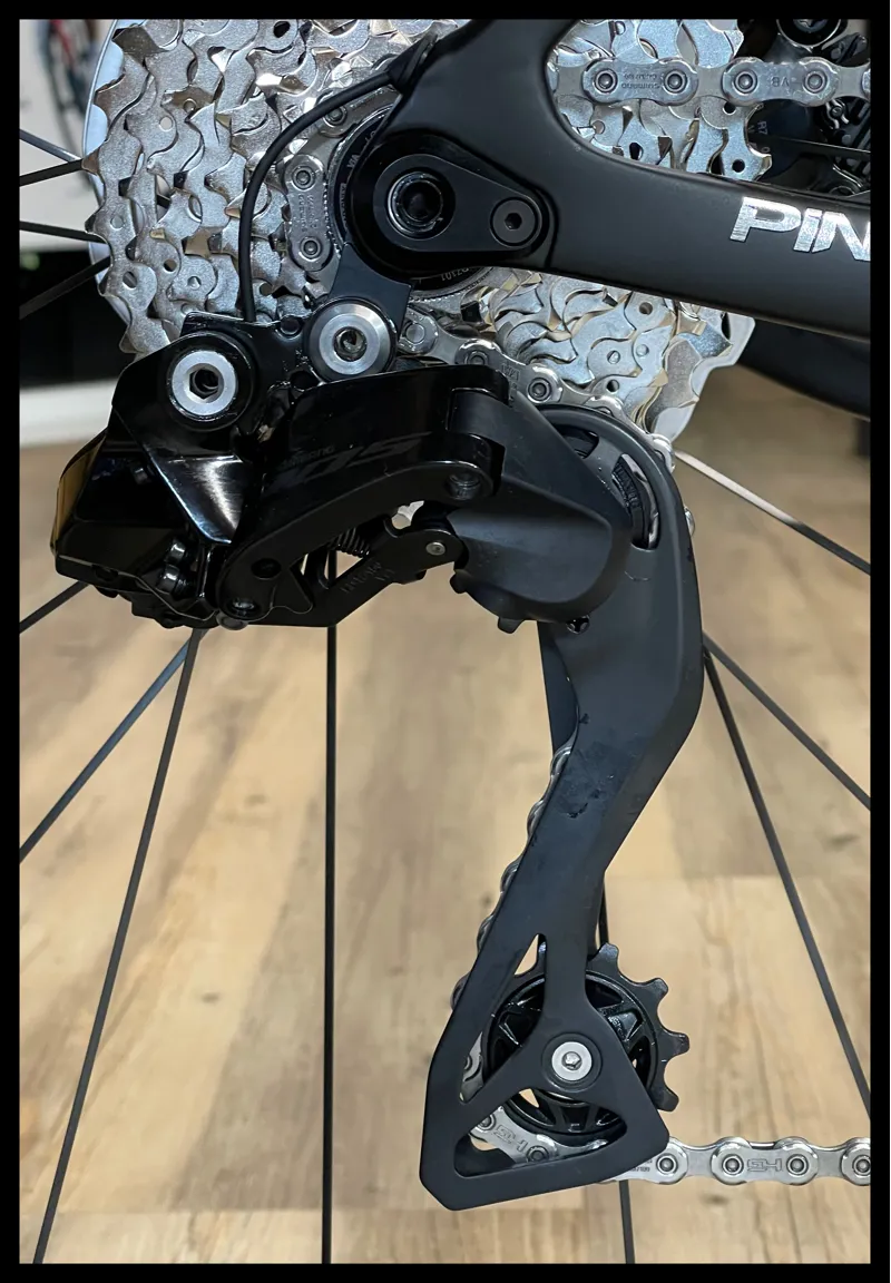 Pinarello X5 DISC 105 DI2 Xolo Black 2024-4