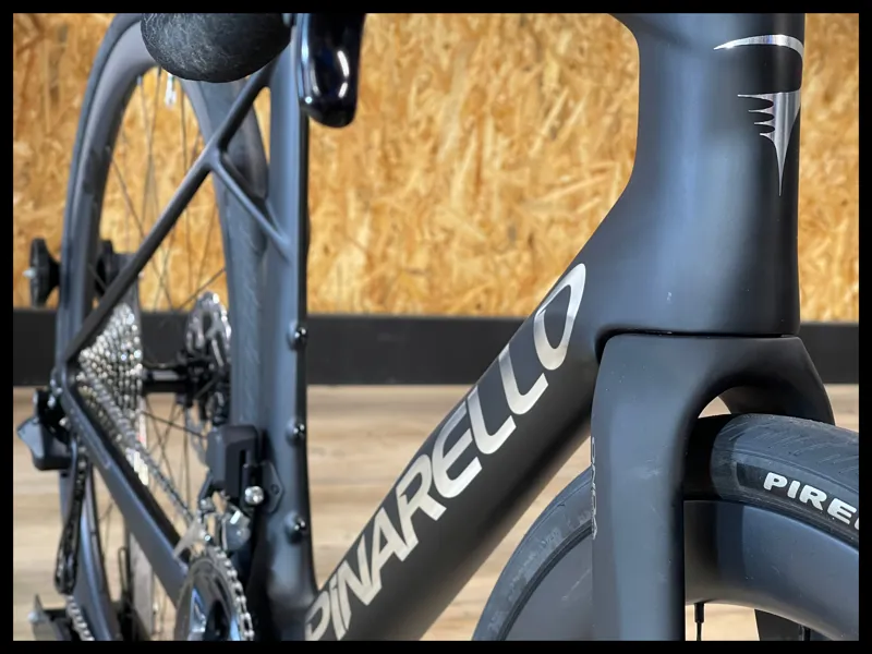 Pinarello X5 DISC 105 DI2 Xolo Black 2024-10