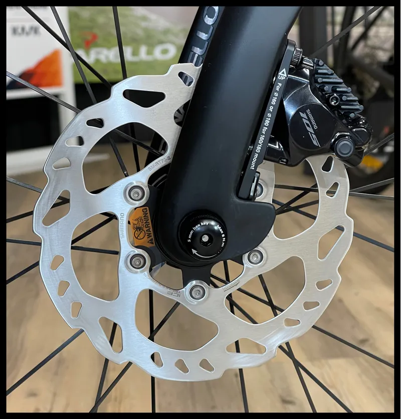 Pinarello X5 DISC 105 DI2 Xolo Black 2024-12