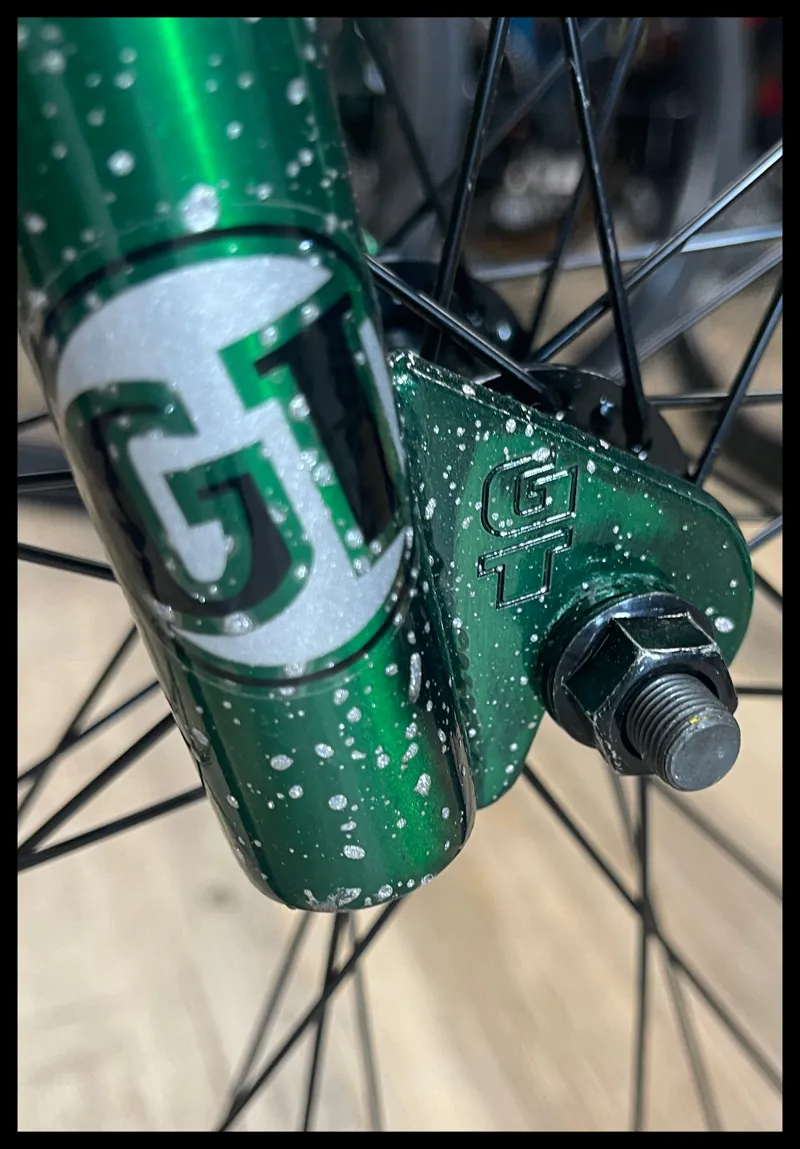 CD28-GTP29G23 GT Performer BMX 29 Green CM23B007258-9