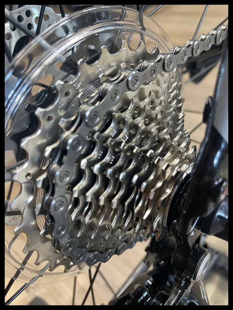 CD28-C31100M10M  Quick Disc 1 Mens Hybrid Black Pearl Medium 2024-2