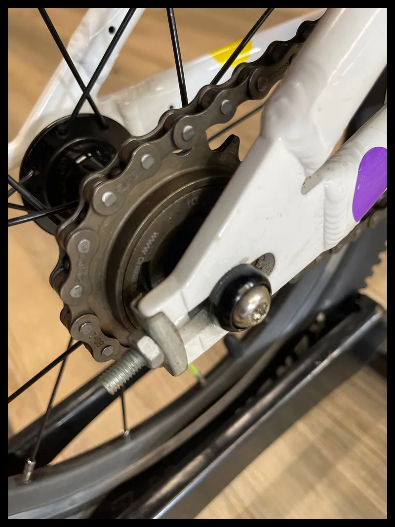 Frog 48 White UK0719170202 2023 Approved Used-2