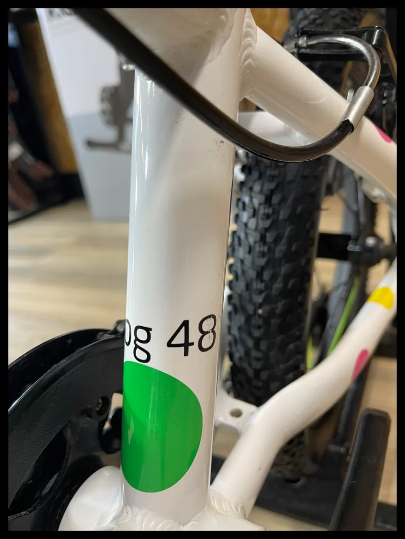 Frog 48 White UK0719170202 2023 Approved Used-8