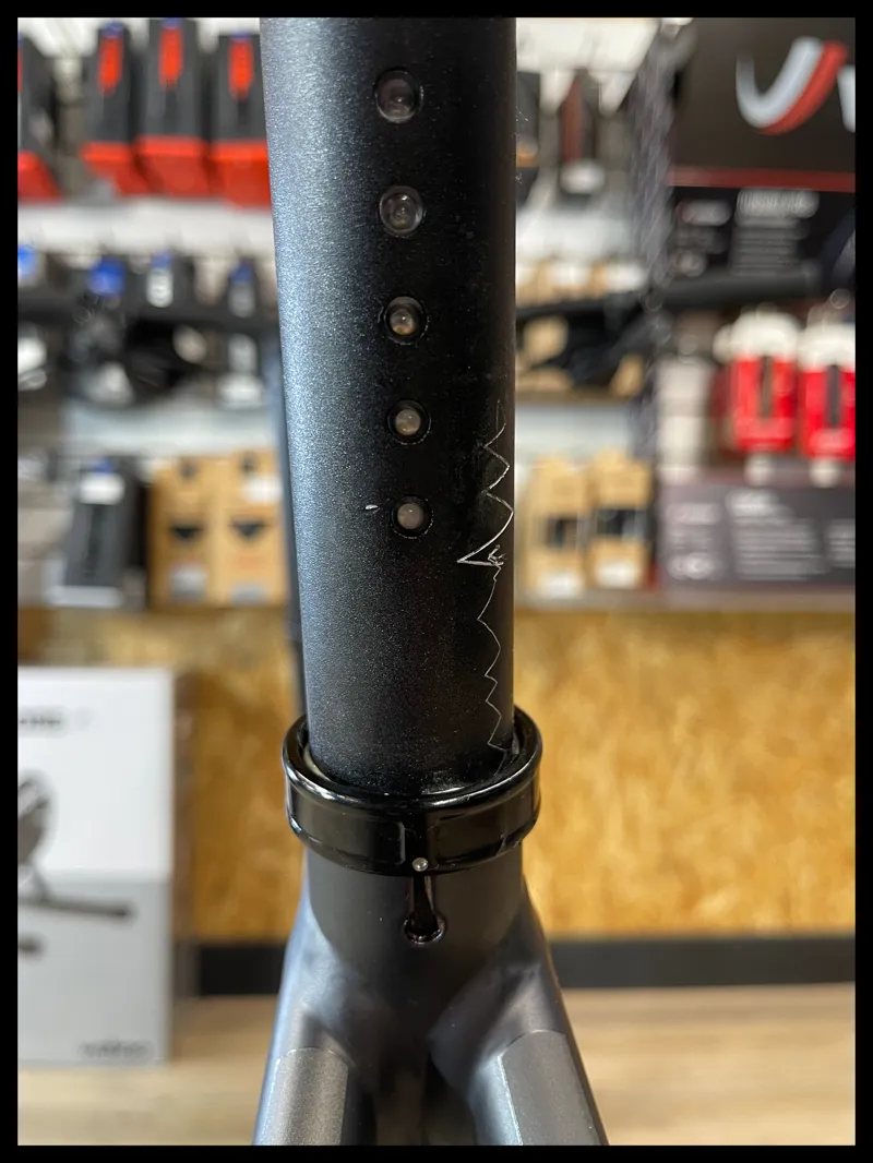 Cannondale Bad Boy 2 Disc 27.5 Hybrid Bike  X-Large Black 2021 Ex-Demo-11