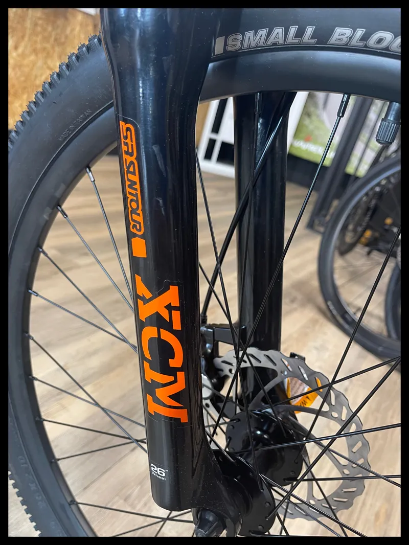 GT Stomper Ace 26in Kids Mountain Bike in Blue 2021-7