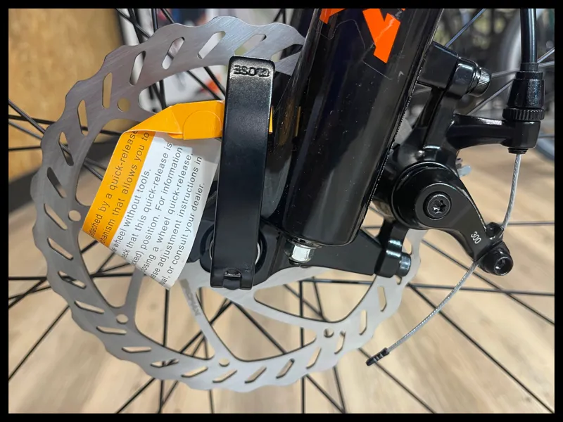 GT Stomper Ace 26in Kids Mountain Bike in Blue 2021-8