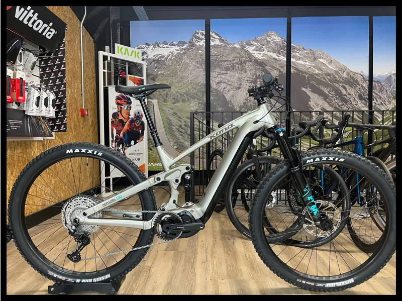 Kona Remote 130 29 Medium Gloss Metallic Pewter 2022