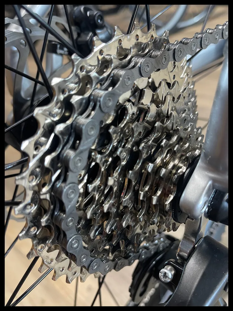 GT Bicycles Avalanche Sport Hardtail Mountain Bike Blue Medium 2023 Ex-Display-2