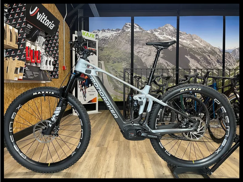 Mondraker Crafty Carbon R eMTB Medium 2022-1