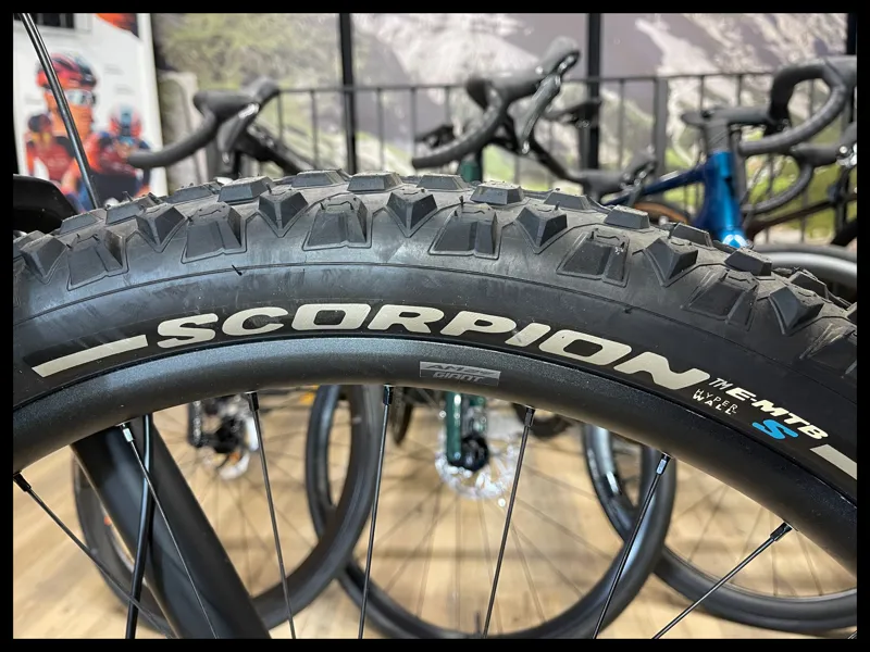 Giant Stance E+ 1 X-Large Helios Orange 2023-9