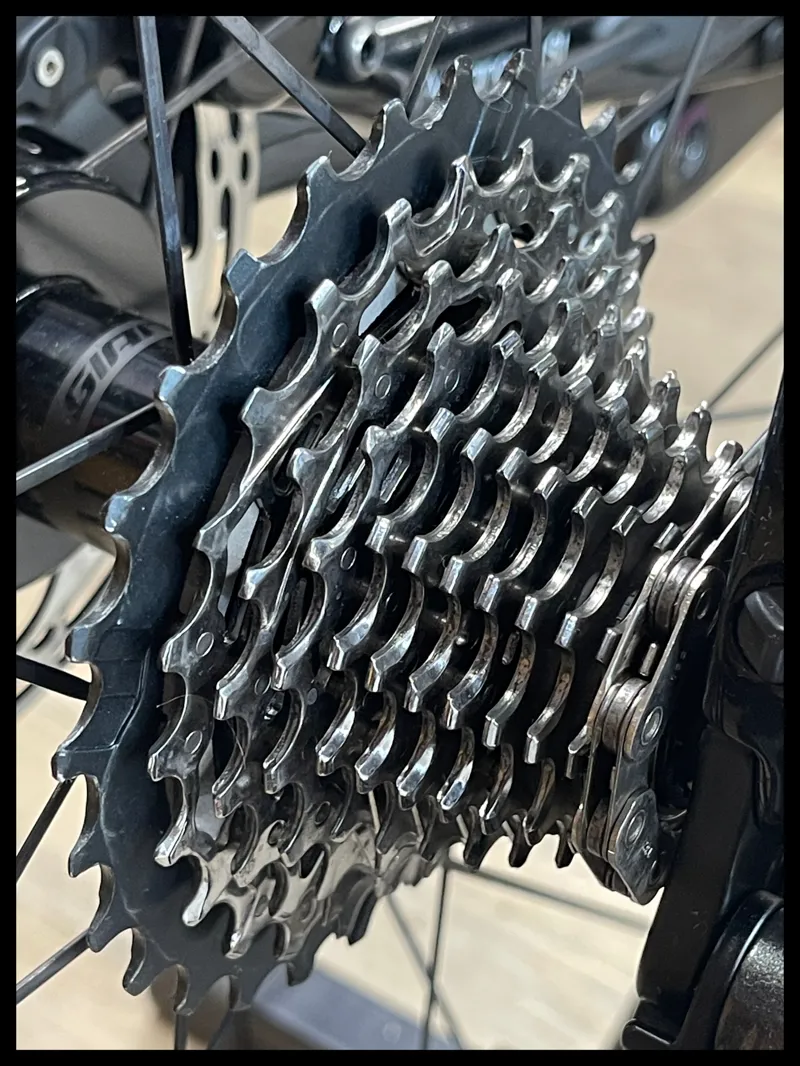 2023 EnviLiv Advanced SL M Aubergine/Carbon GBHF00717-2