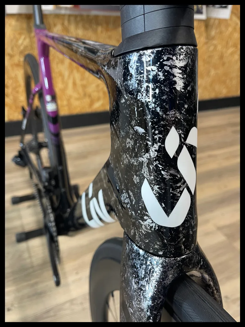 2023 EnviLiv Advanced SL M Aubergine/Carbon GBHF00717-6