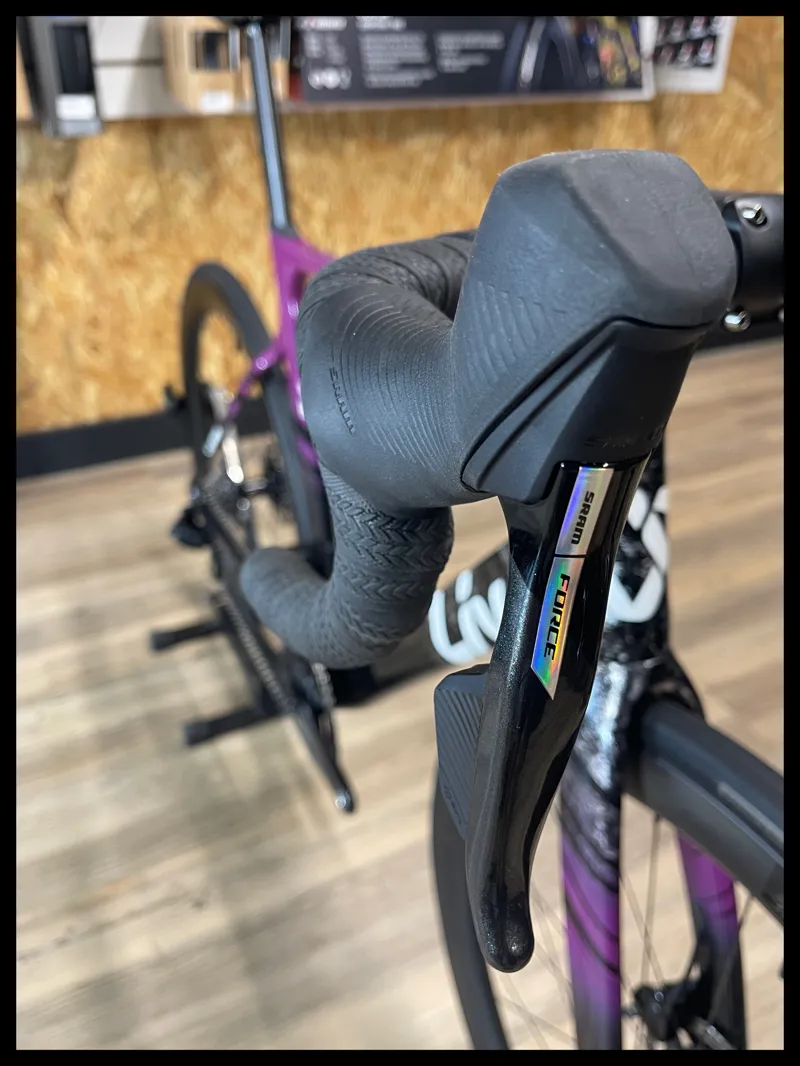 2023 EnviLiv Advanced SL M Aubergine/Carbon GBHF00717-7