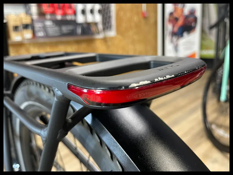 Specialized Como 4.0 Cast Black/Silver Medium 2022 Ex-Demo-10