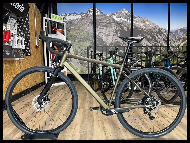 2023 Rondo Mylc AL 1 Mens Alloy Gravel Bike in Gold-1