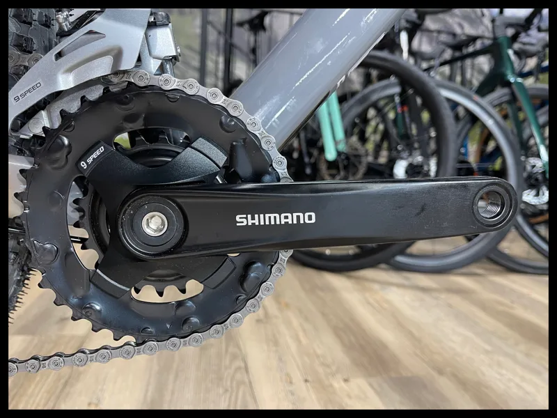 GT AVALANCHE SPORT GREY MOUNTAIN BIKE large 2024-5