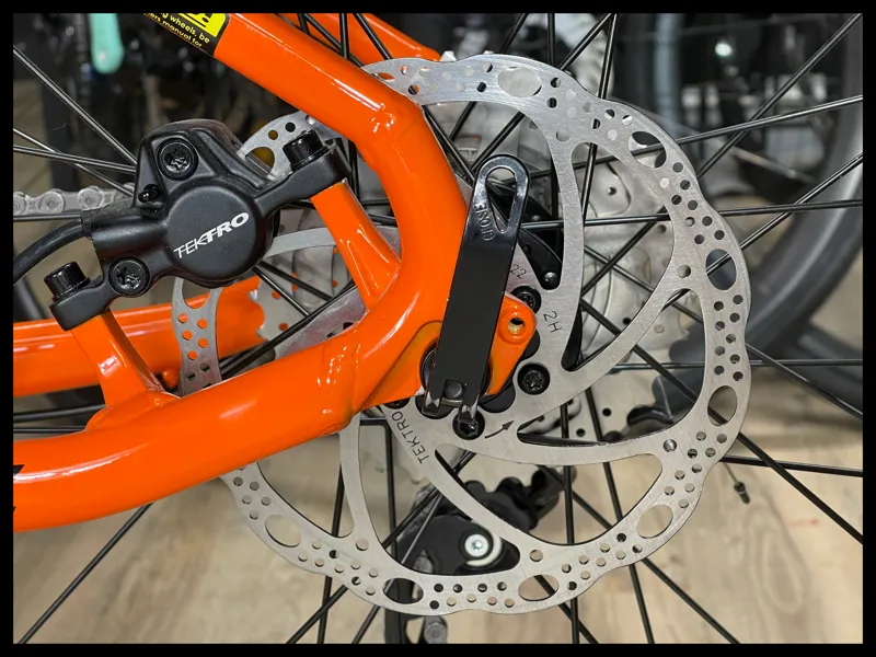 GT AVALANCHE SPORT GREY MOUNTAIN BIKE large 2024-9