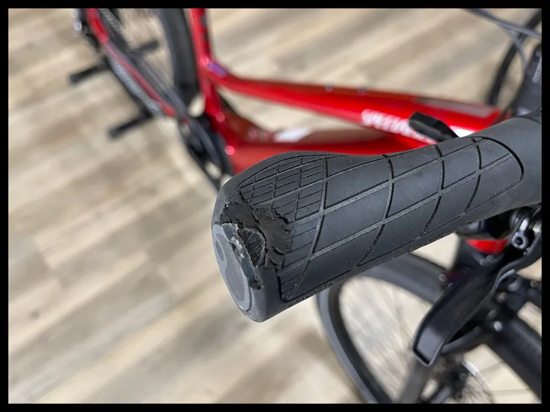 Specialized Vado 5.0 step through Red Tint Silver Large 2022 Ex Display-10