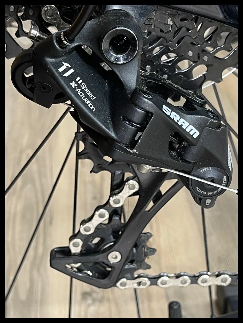 Specialized Como 4.0 Cast black/Sliver Large 2022-3