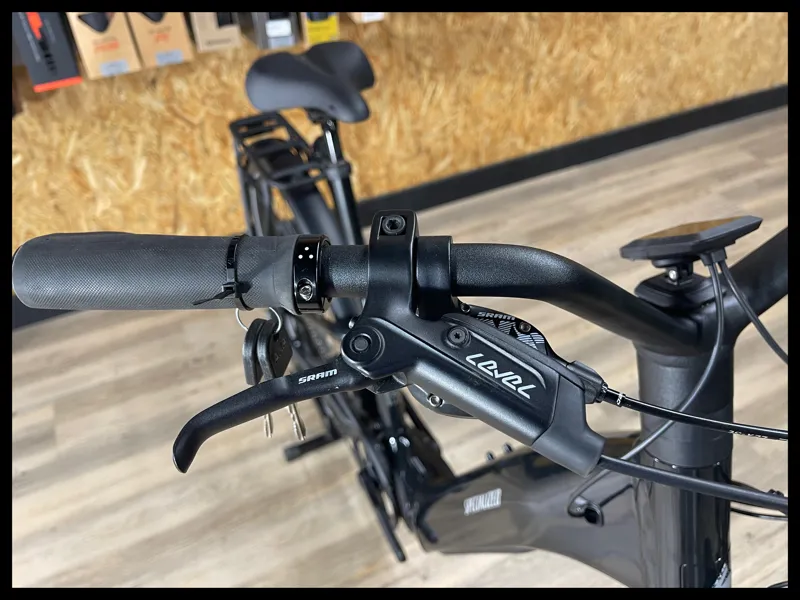 Specialized Como 4.0 Cast black/Sliver Large 2022-5