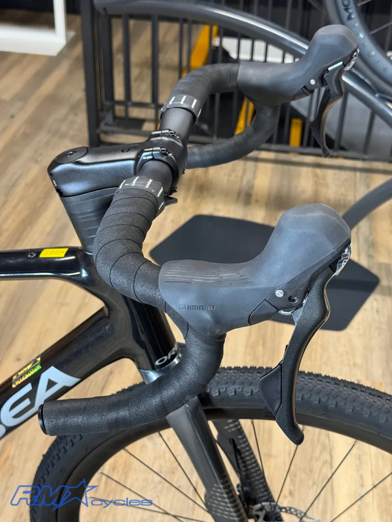 Orbea Terra H40 1X Gravel Bike in Diamond Black - Diamond C.View-3