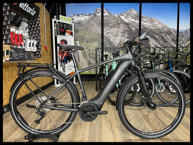 Giant Explore E+ 1 625 Gents Medium Gunmetal Black 2021 Ex-Demo