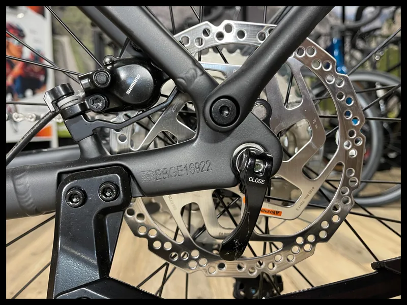 Giant Explore E+ 1 625 Gents Medium Gunmetal Black 2021 Ex-Demo-9