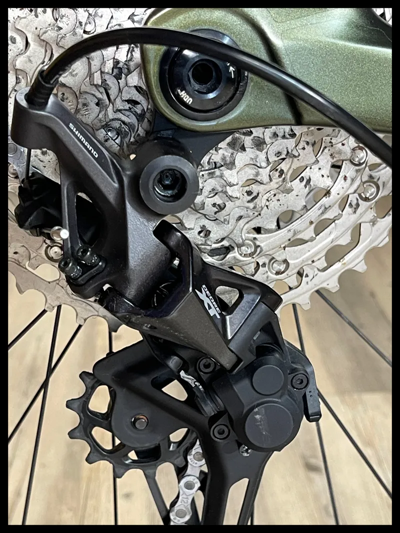 Giant Trance X Advanced E+1 Medium Panther/Phanthom Green Approved Used-3