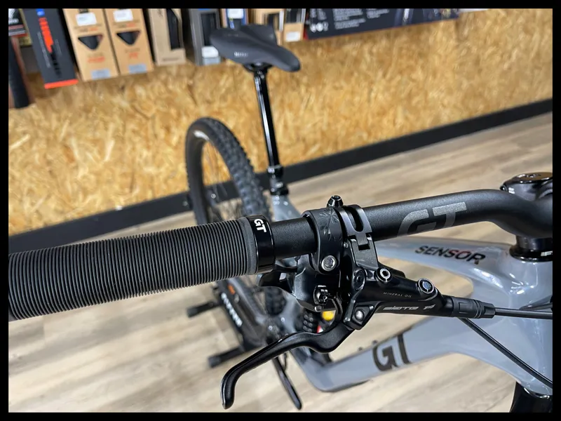 GT Sensor Carbon Elite 29er Large MTB Wet Grey 2023-7