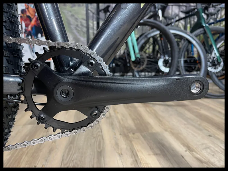 Giant Talon 29 1 Medium Cold Iron 2024-4