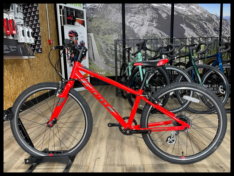 Giant ARX 24 inch Kids Bike in Red 2019 Approved Used-1