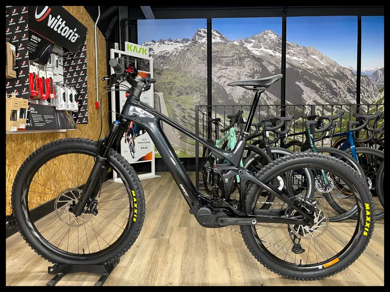 Giant Trance X Advanced E+ Elite 1 Large  Gunmetal Black 2023 Ex-Demo-1