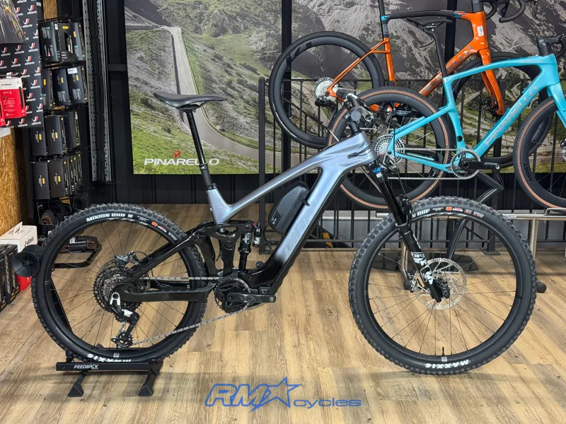 Giant Reign Advanced E+ 1 25km/h Large Mercury/ Carbon Smoke Approved Used