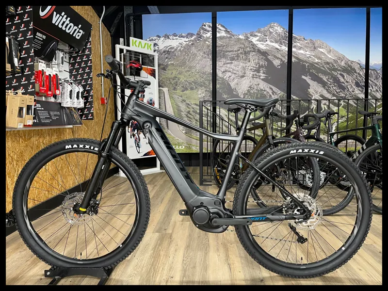 Giant Fathom E+ 2 Gunmetal Black Large 2022 Ex-Demo-1