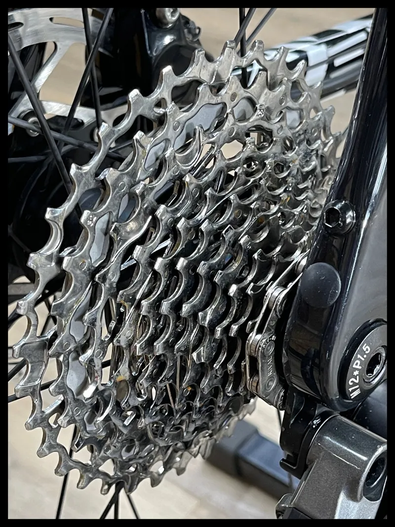 Vitus Energie Evo Rival Medium White Black Cross Bike 2024 Approved Used-2