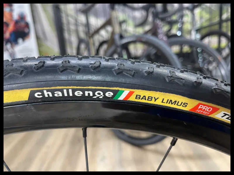 Vitus Energie Evo Rival Medium White Black Cross Bike 2024 Approved Used-8