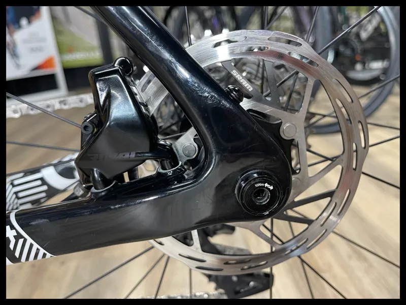 Vitus Energie Evo Rival Medium White Black Cross Bike 2024 Approved Used-7