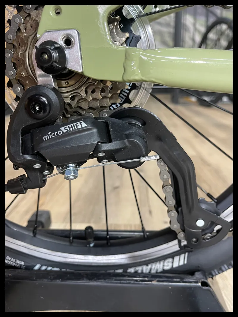 GT Stomper Ace 20 wheel Kids Bike Green 2024 -3