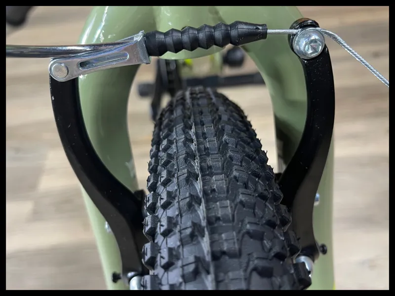 GT Stomper Ace 20 wheel Kids Bike Green 2024 -6