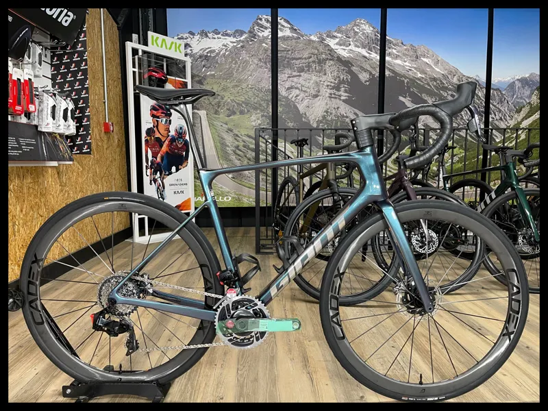 Giant Defy Advanced SL 0 M-Large Blue Dragonfly 2024 G5JF07047