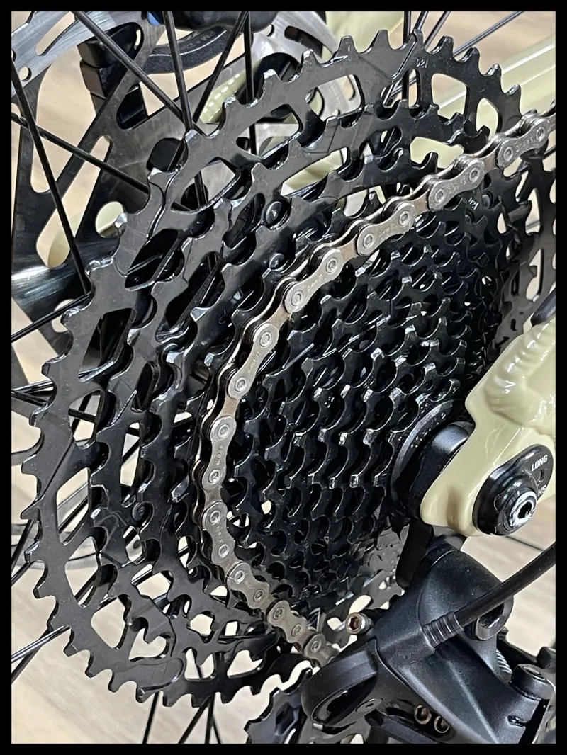 GT Force Carbon Elite 29 Tan Unisex Large 2023 Ex-Demo-2