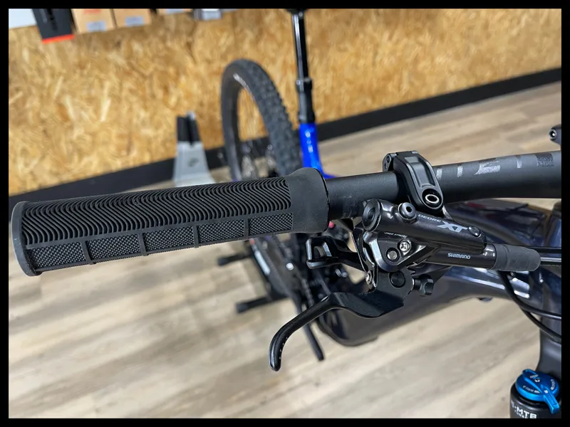 2023 Giant Trance X E+ 1 Electric Mountain Bike in Cold Night large-7