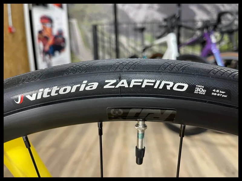 2023 Cannondale Synapse 3 Laguna Yellow 56 cm Ex Display-9