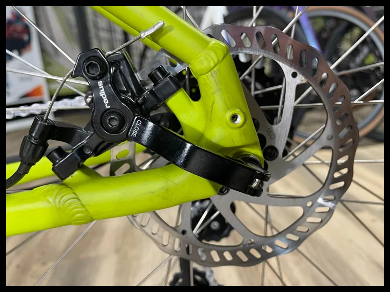 Specialized Rockhopper 29 Hardtail  Large Limestone 2022 Approved Used-10