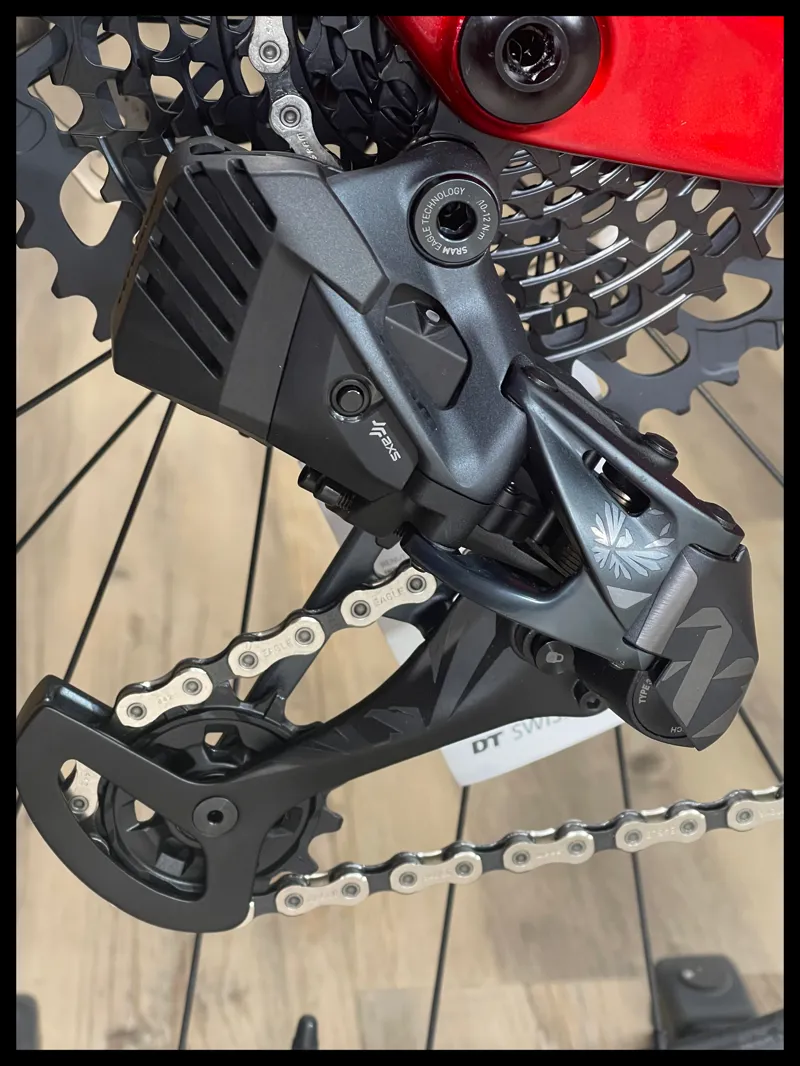 Nukeproof Reactor 290 Carbon Medium RS Racing Red 2022-3