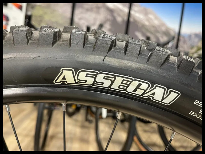 Nukeproof Giga 290 Carbon Comp Bullet Grey XX-large 2022-11