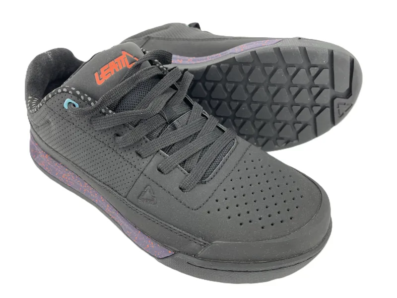 Leatt Shoe Flat 2.0 Size 7.5 in Black