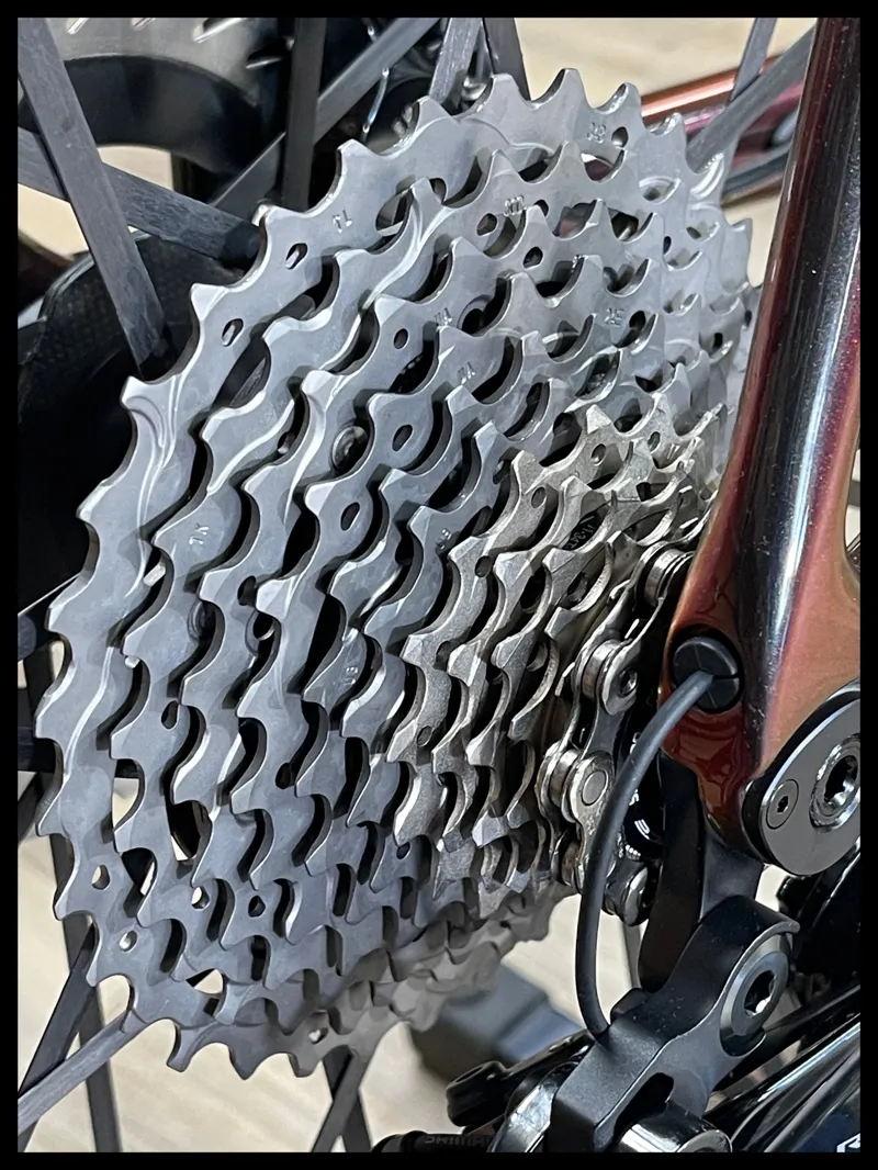 Giant TCR Advanced SL 0-DA Road Bike In Gloss Black Lava/Iris-1