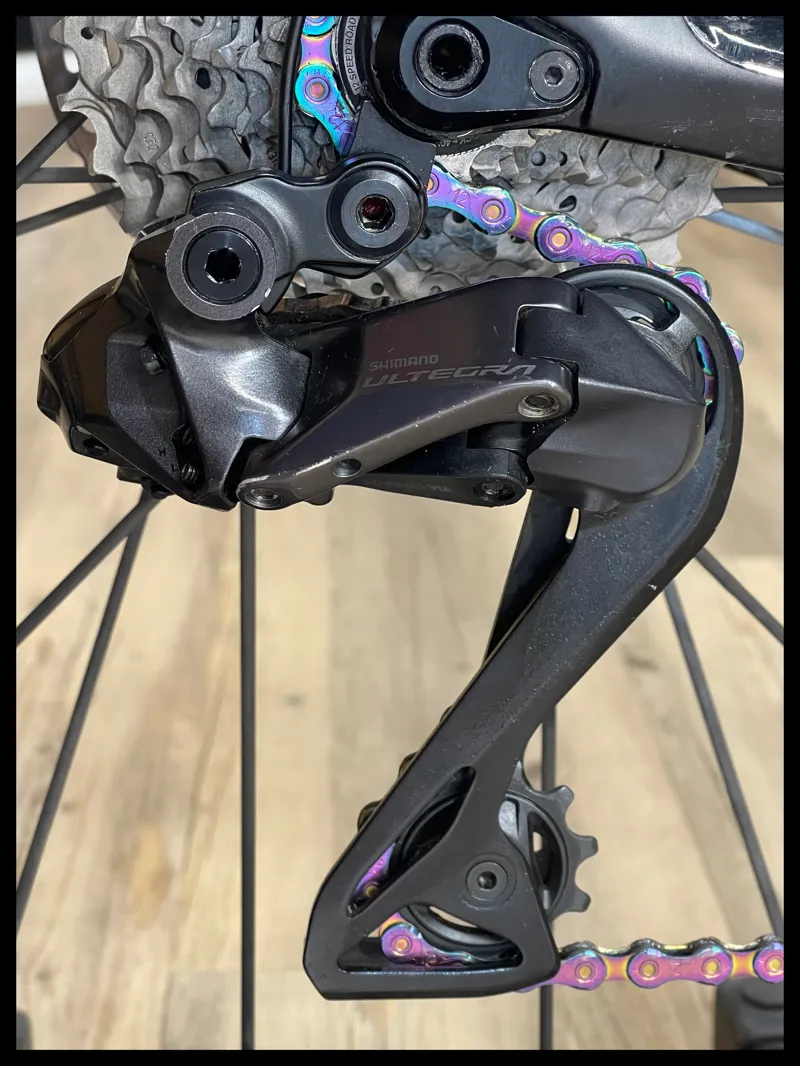 Pinarello Dogma F Disk 59.5 cm Ultegra Di2 Plutonium '24 Approved Used-3