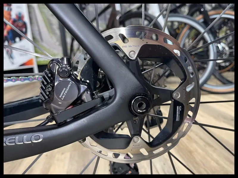 Pinarello Dogma F Disk 59.5 cm Ultegra Di2 Plutonium '24 Approved Used-8